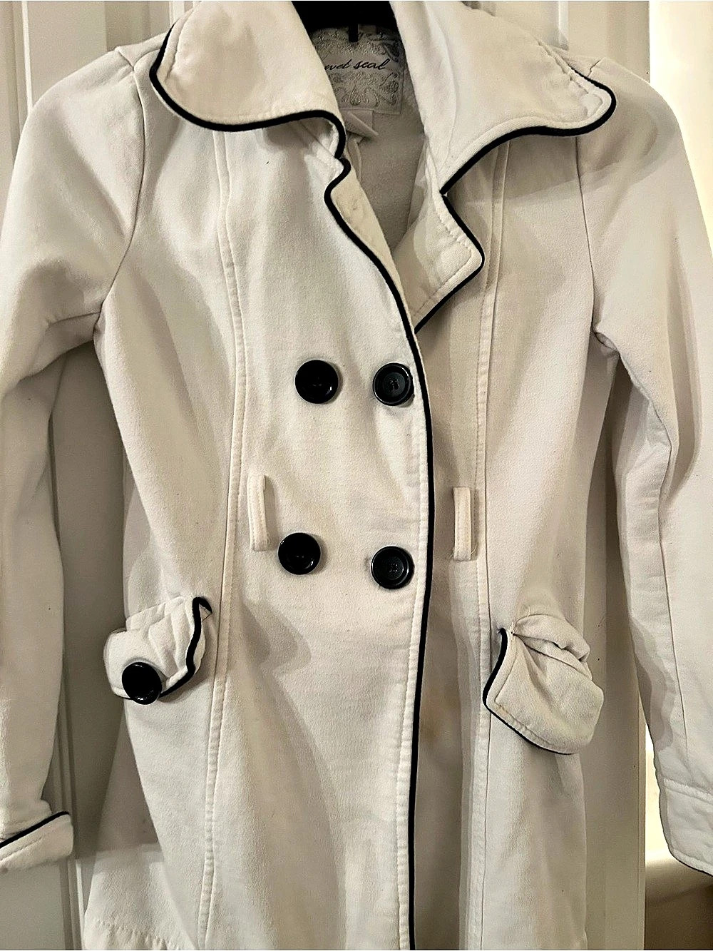 Wet Seal Trench Coat in White Like New